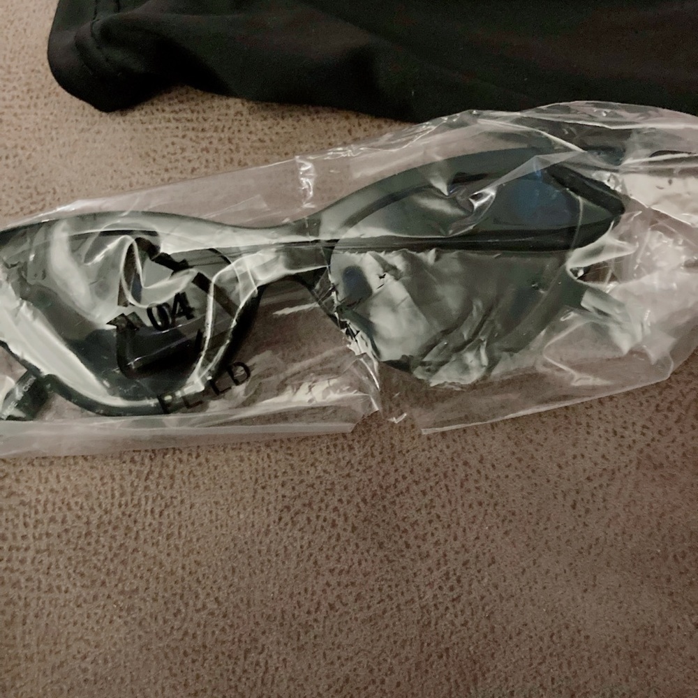 Woman’s Sunglasses Brand New